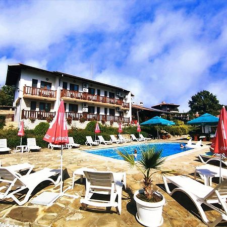 Hotel Family Complex Krisbo à Donkovtsi Extérieur photo