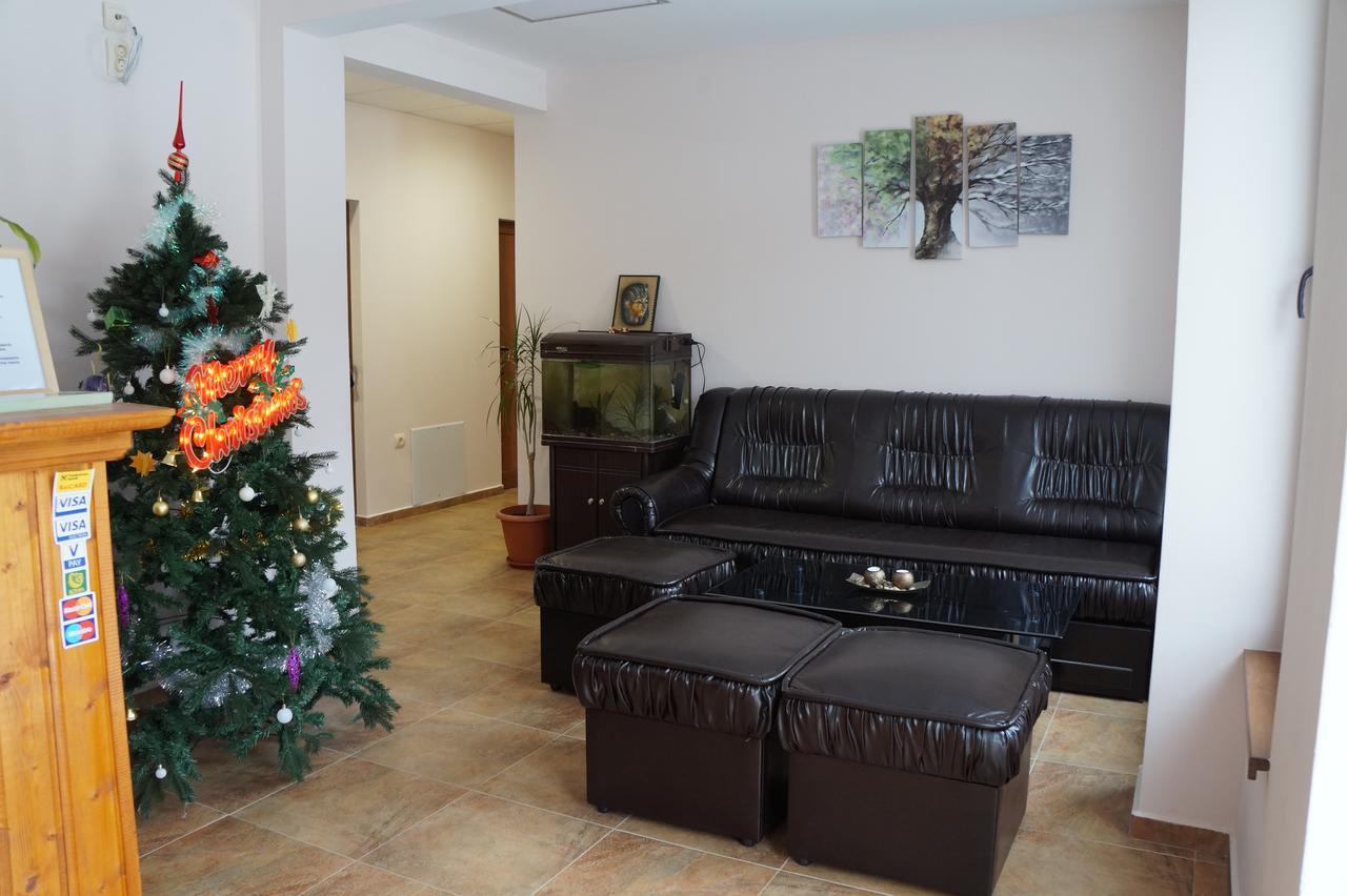 Hotel Family Complex Krisbo à Donkovtsi Extérieur photo