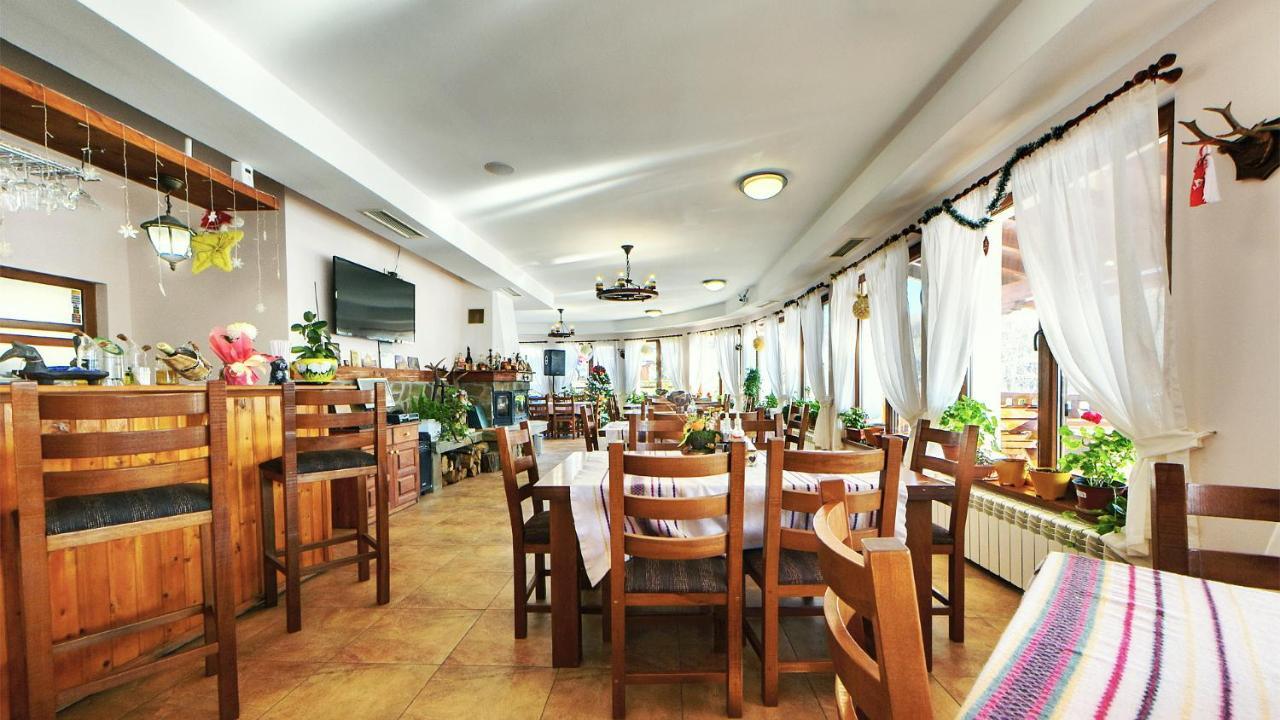 Hotel Family Complex Krisbo à Donkovtsi Extérieur photo